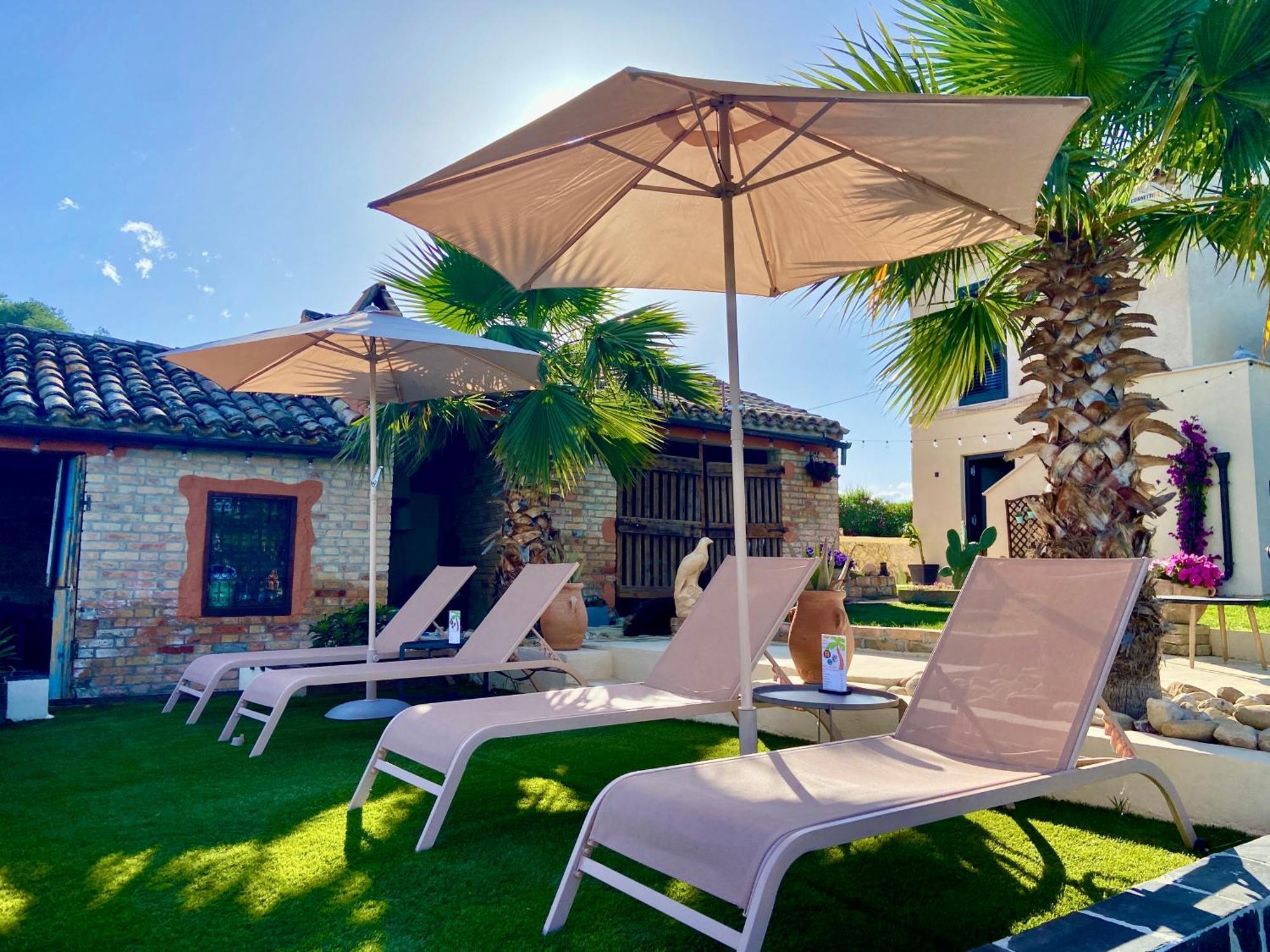 Bed And Adventure Tramontana Resort - Camera Vista Castilenti Exterior photo